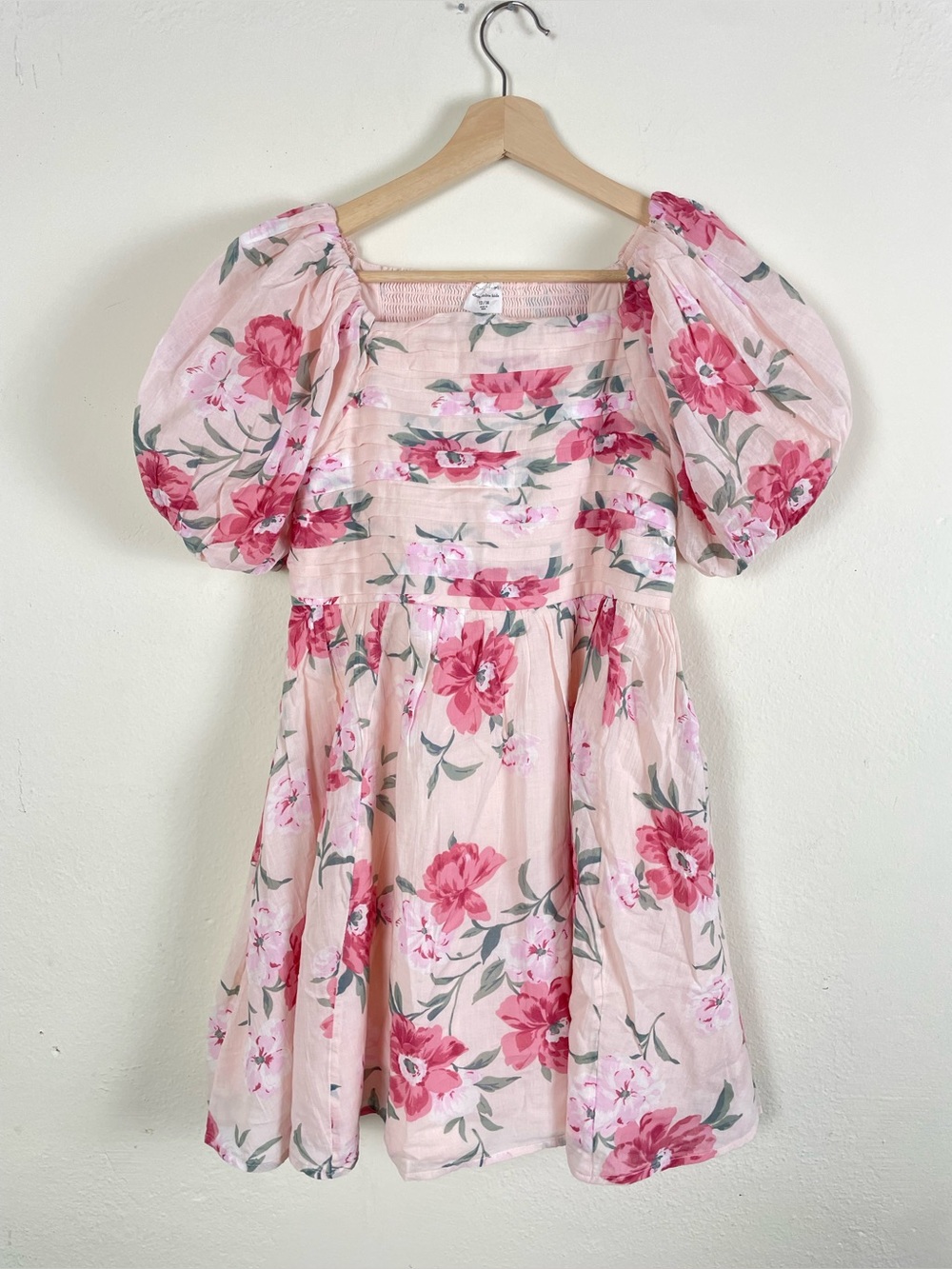 NWT Abercrombie Kids Floral Puff Sleeve Dress Girls 13/14 Garden Cottage Smocked